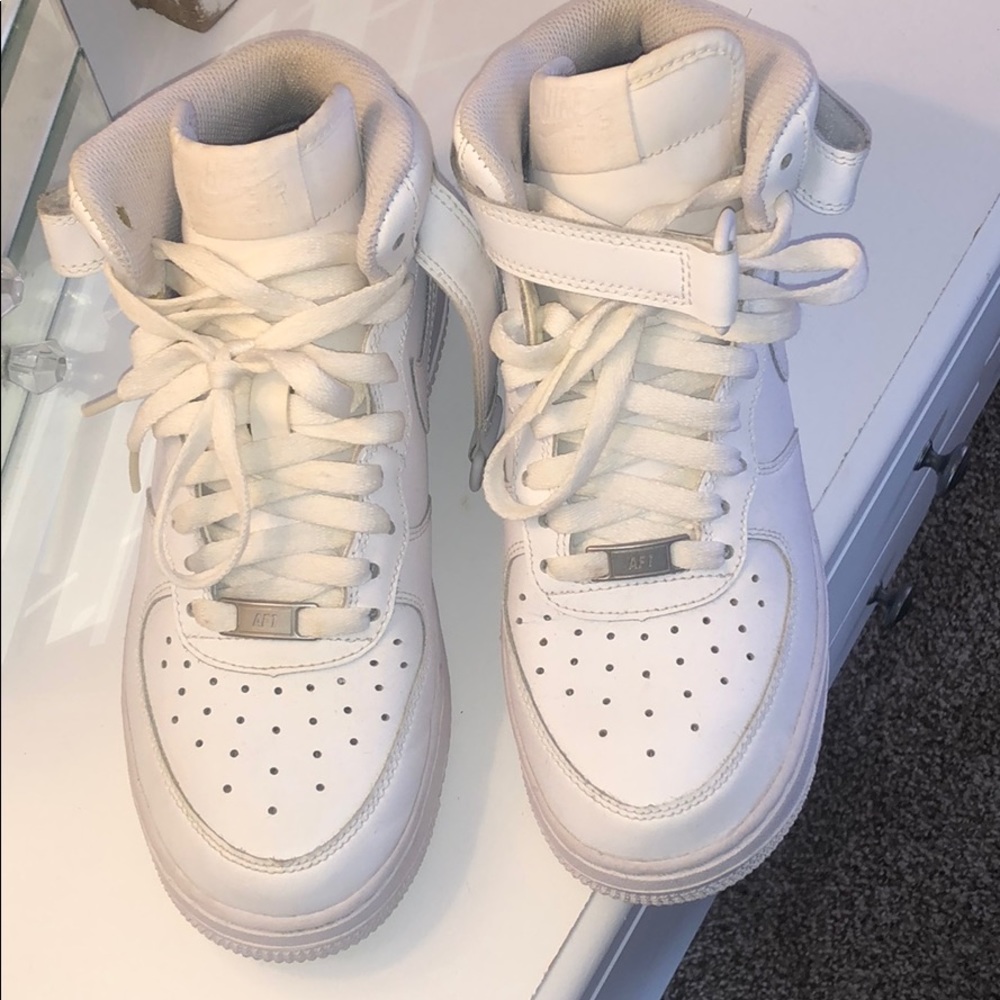 Kids Air Force 1 High Too Size 6Y
